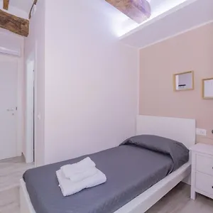 Guest house Residenza Borgo Guazzo, Parma